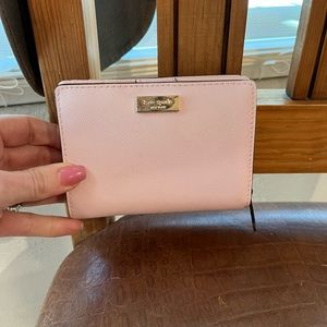 Small Kate Spade wallet